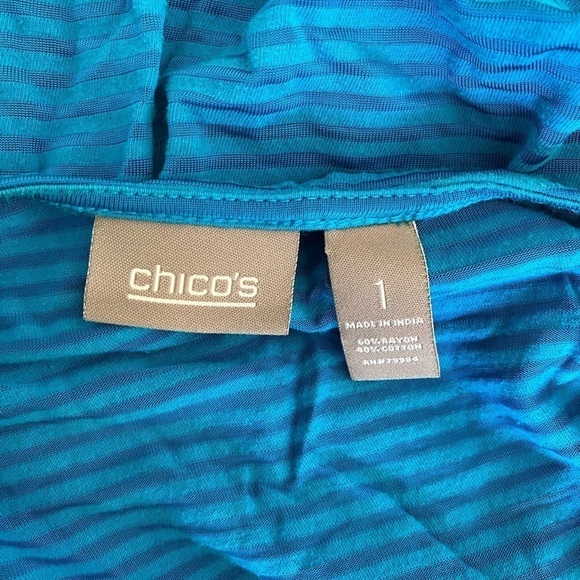 Women’s Blue Striped Chicos Size 1 Top - Picture 5 of 5